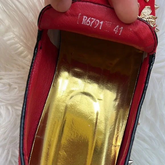 Red Suede Gold Bees Spike Studs Punk Rock Mens Loafers Flats Size 10 - Picture 8 of 8